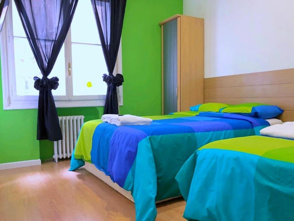 Apartamentos Smartrenting Gran Via Madrid Dış mekan fotoğraf